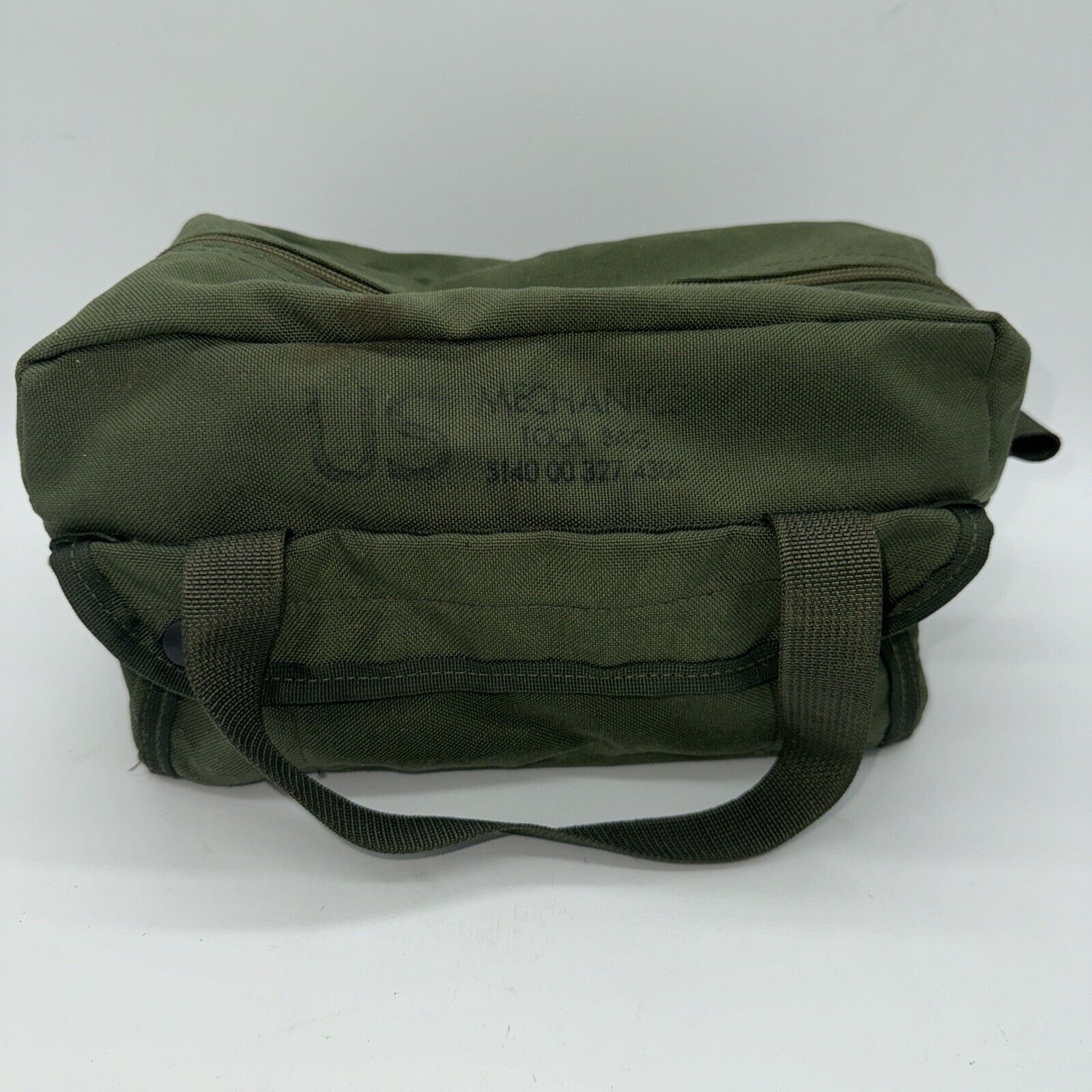 Vtg Olive Drab Green US Military Issued Mechanic Tool Bag Hard Bottom Toiletries
