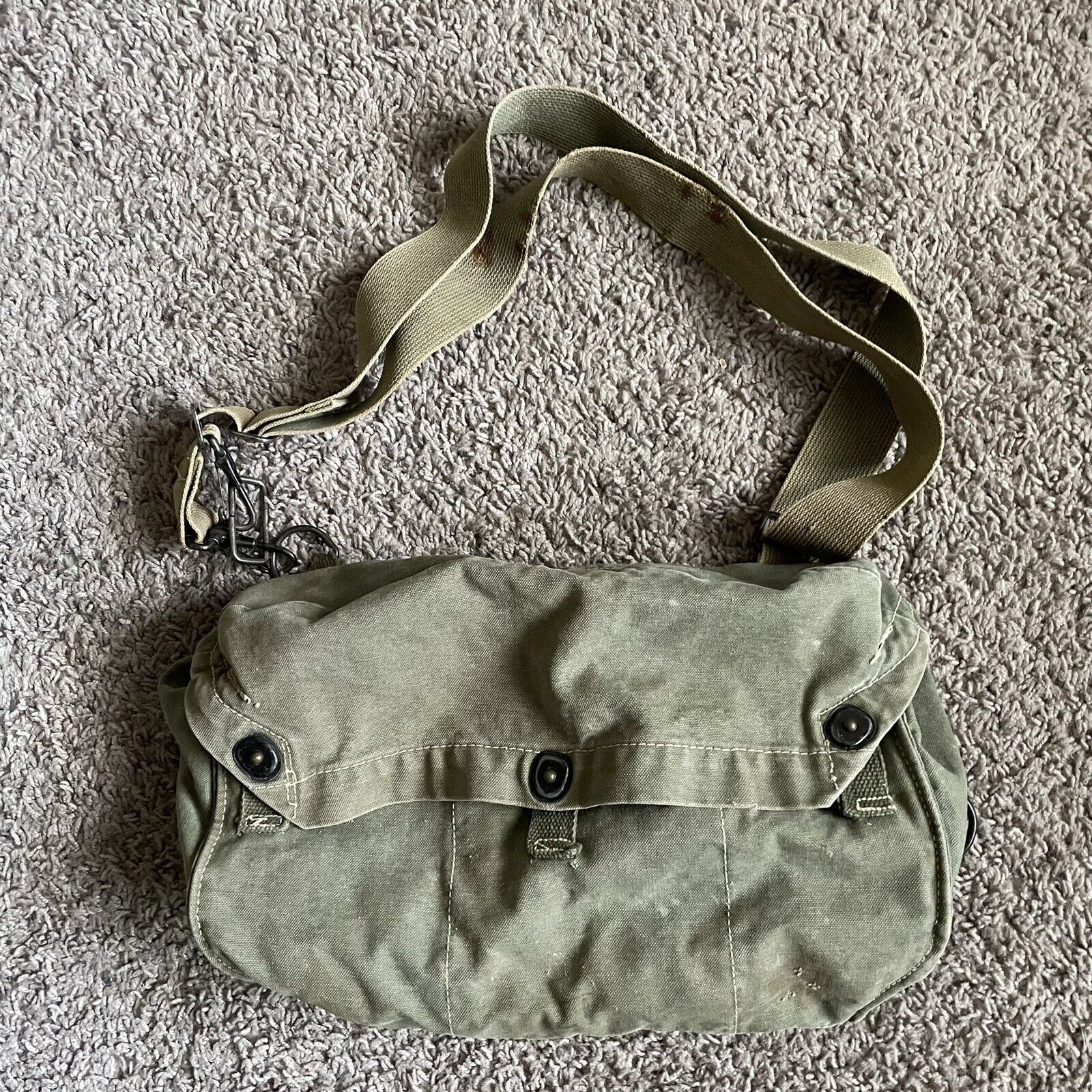 USGI WWII US Army Lightweight Service Gas Mask Canvas Bag w/ Adjustable Straps