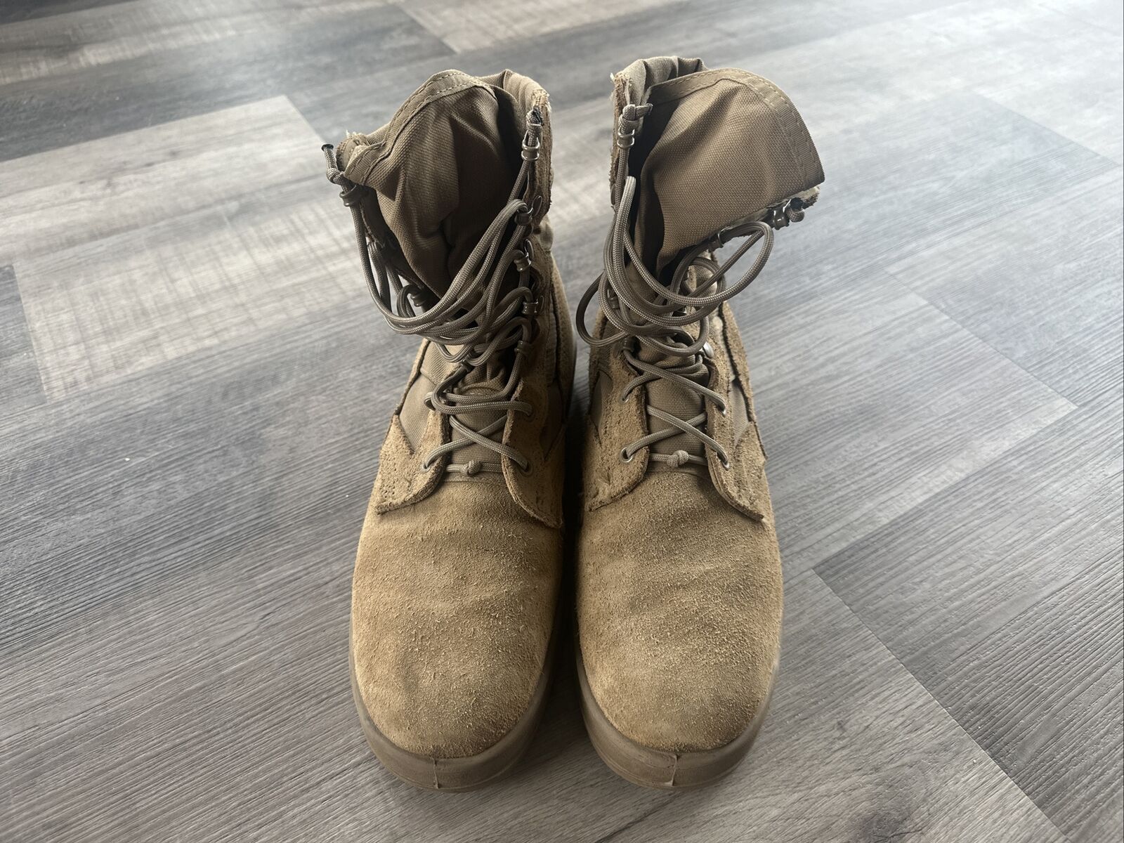 US Army Issue Hot Weather Combat Military Boots Coyote Tan Men’s Size 10.5 Reg