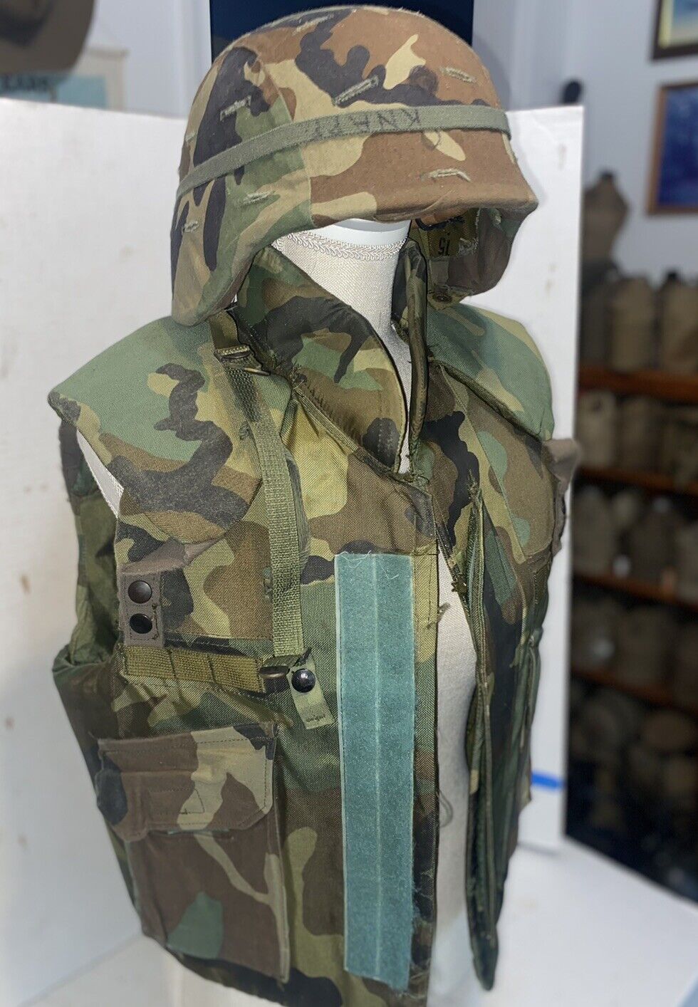 PASGT Combat Vest Size Medium woodland camouflage