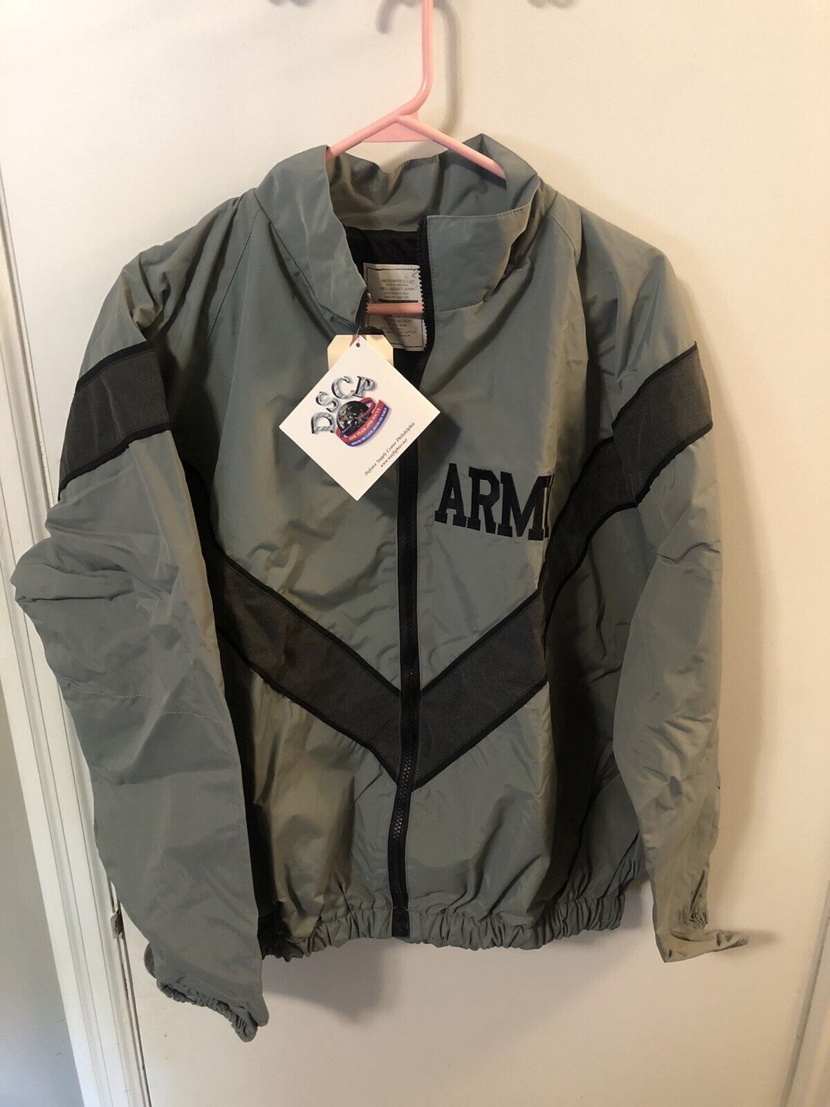 US Army IPFU jacket military issue new with tags SZ Medium/Regular