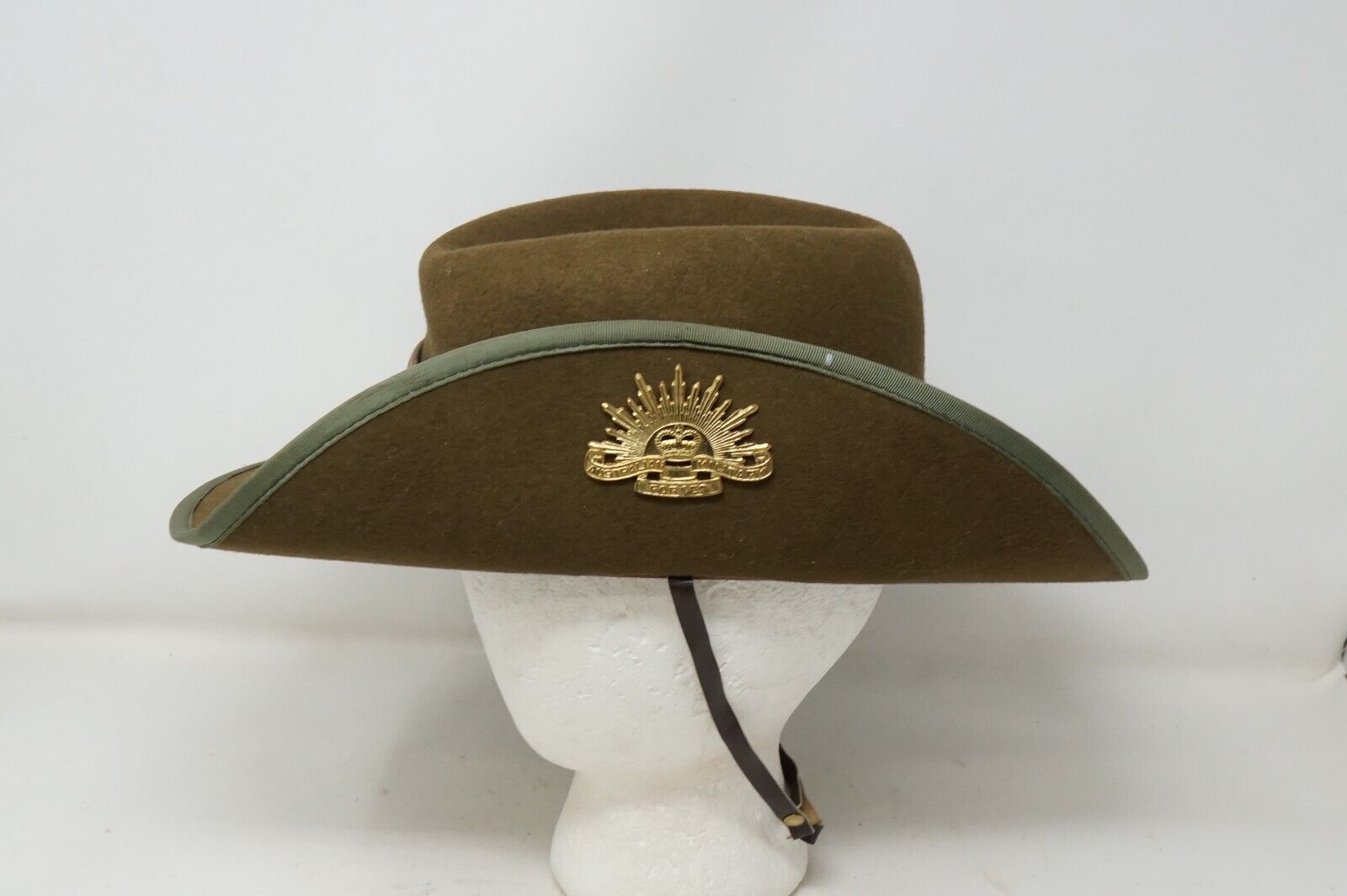 Vintage Australian Military Forces Slouch Hat W/ Pin Badge Cap Size 57