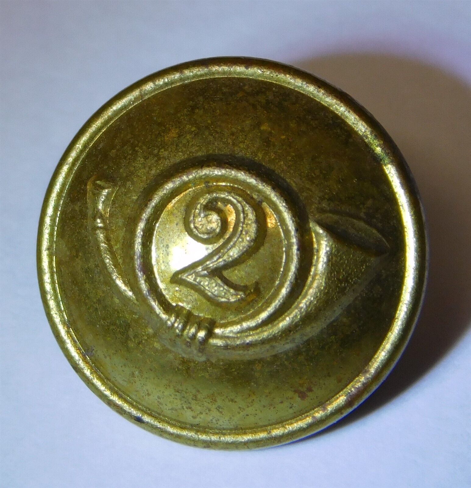 WW1 French 2nd Infantry Regiment Metal Uniform Button 5/8\