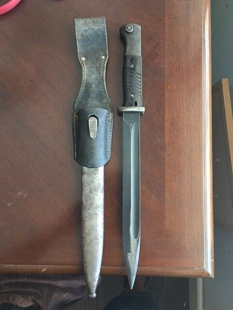 1941  DDL Matching German WWII Mauser K98 bayonet 1941 dated frog 