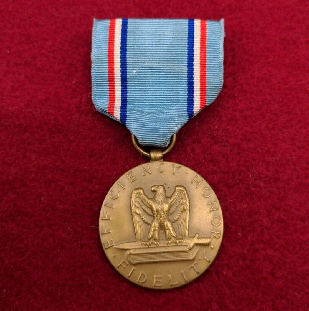 Post WWII/2 USAF Good Conduct Medal with ribbon crimp broach