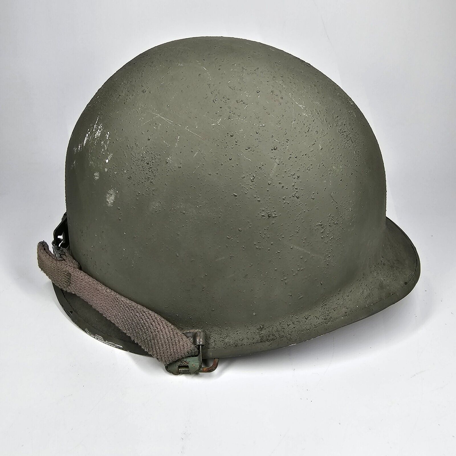 Vintage US Army Green Steel Combat Helmet With Liner READ DESCRIPTION 