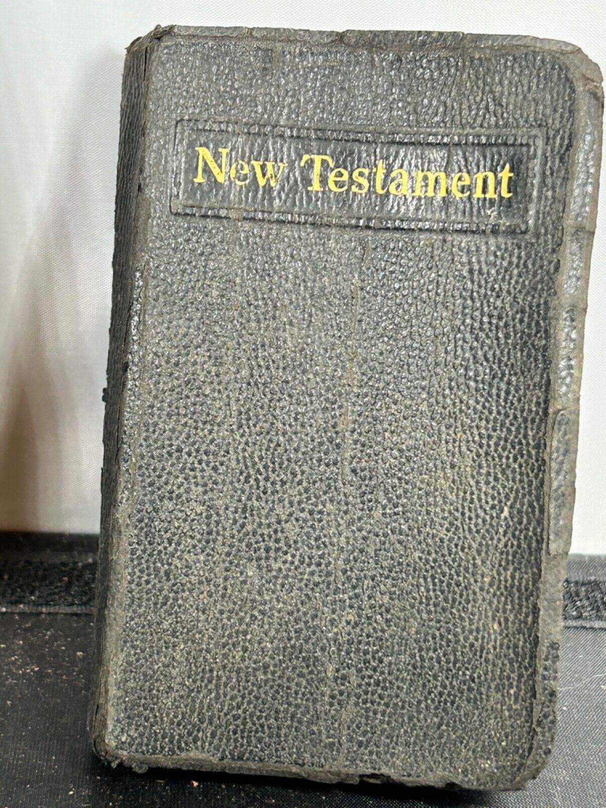 vtg WWII soldier new testament pocket bible signed by pres roosevelt 4055Z