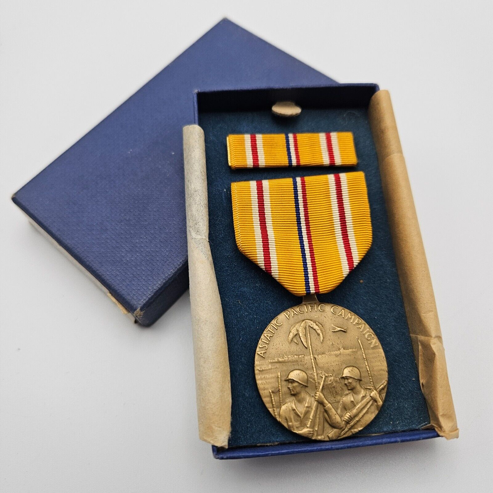 Vintage WWII Asiatic Pacific Campaign Medal USA Memorabilia Militaria NOS