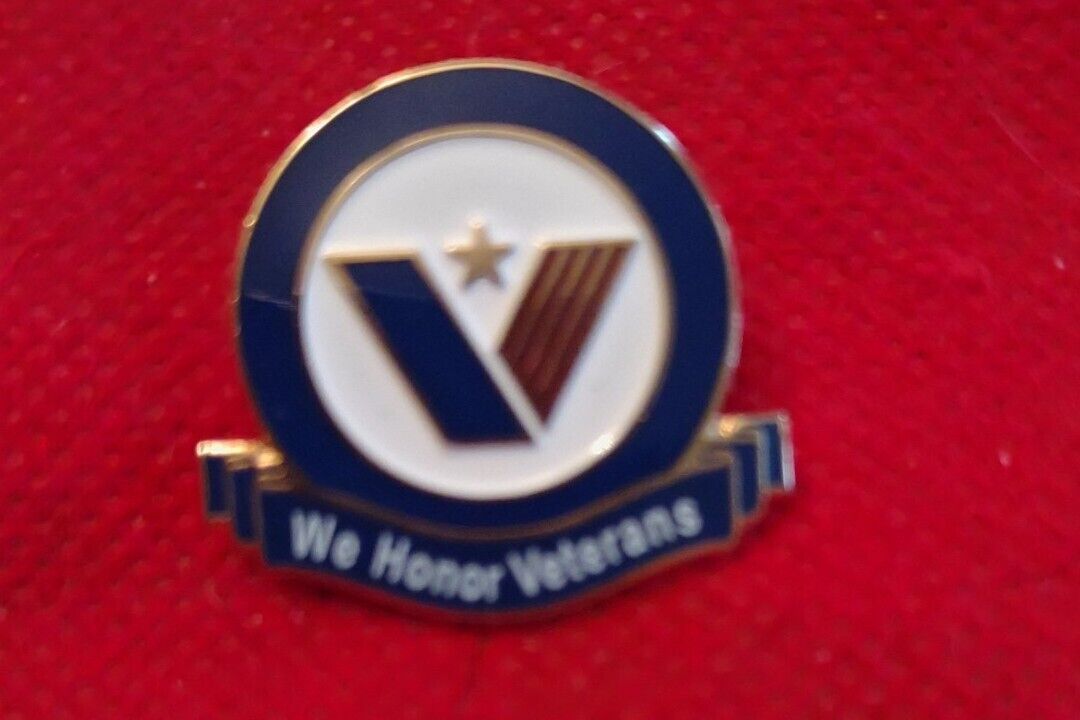 Veteran Lapel Pin We Honor Veterans