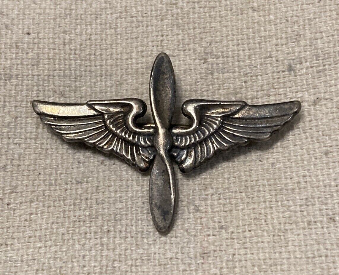 US Army Air Corps Sterling Silver WWII Era Collar Pin Wings Propeller