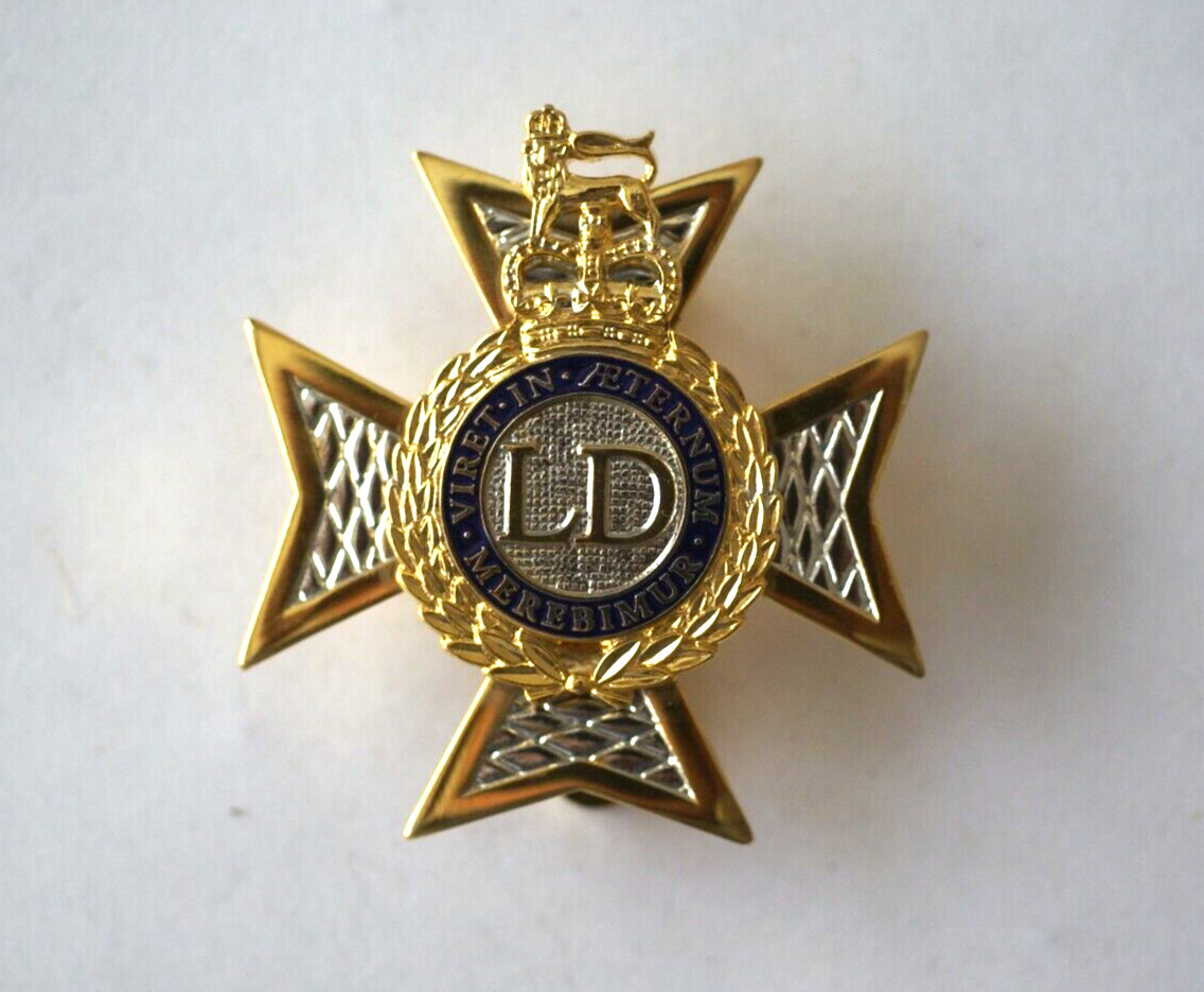 British Army cavalry The Light Dragoons cap badge 