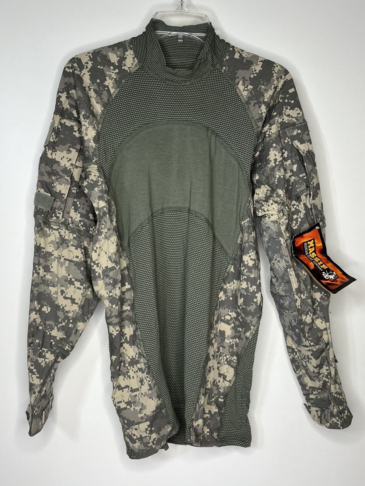 Massif Mountain Gear Army Combat Long Sleeve Shirt Medium Digital Camouflage