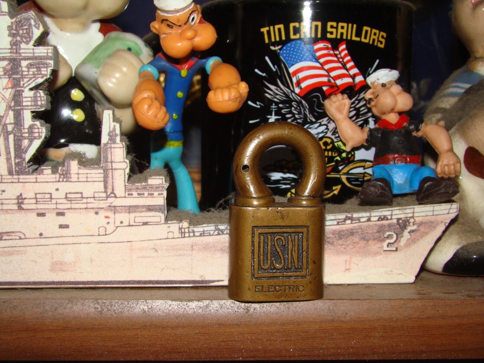 RARE AND VERY VINTAGE USN  ELECTRIC YALE SOLID BRASS PAD LOCK