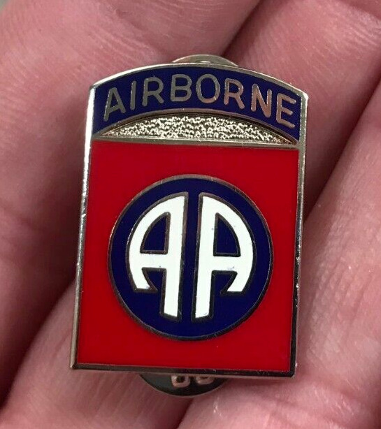 AA Airborne Hat Lapel Vest Jacket Backpack Bag Souvenir Collectible Pin