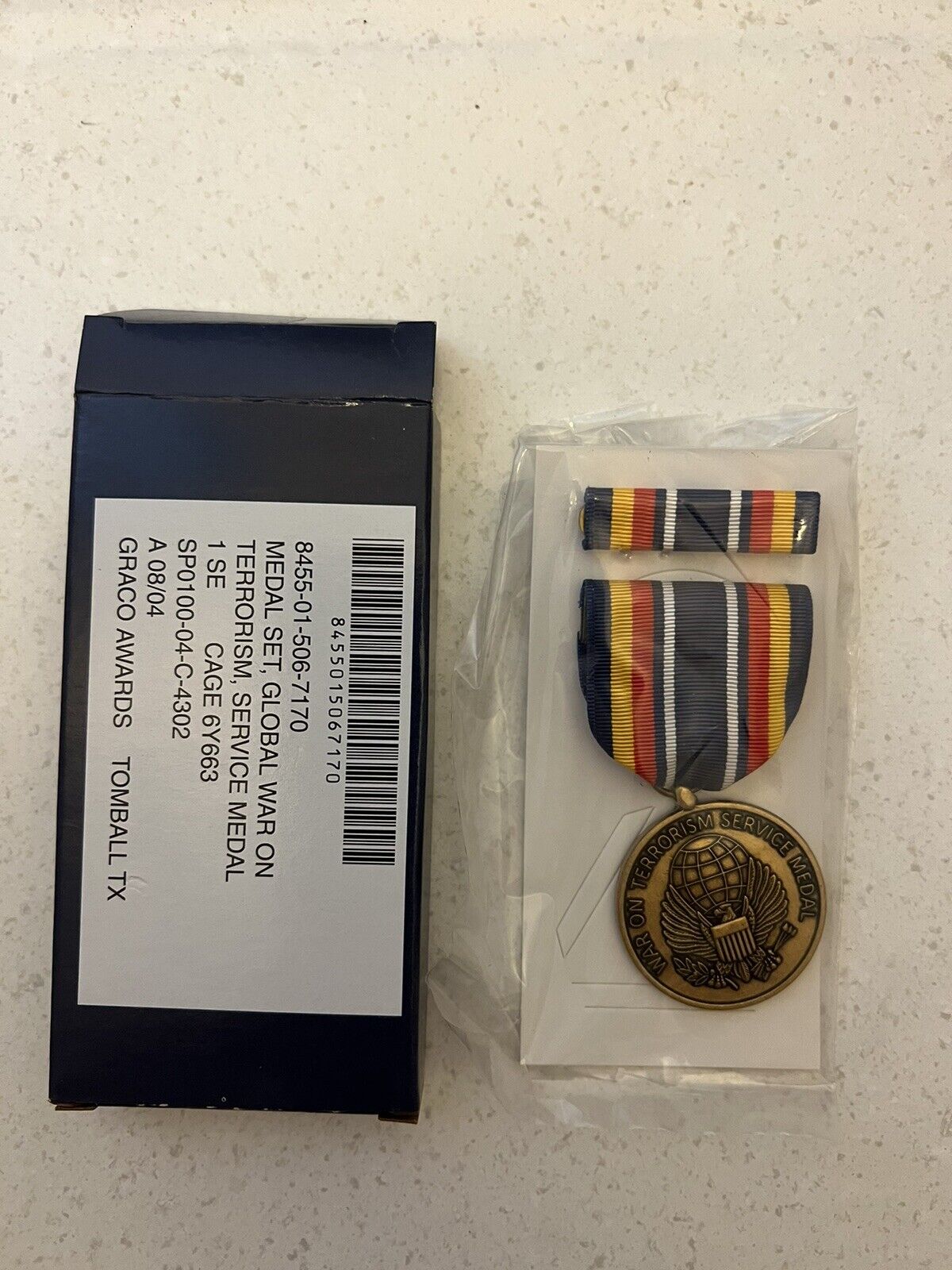 U.S Army, Global War On Terrorism Service Medal Ribbon Set NEW In Original Box