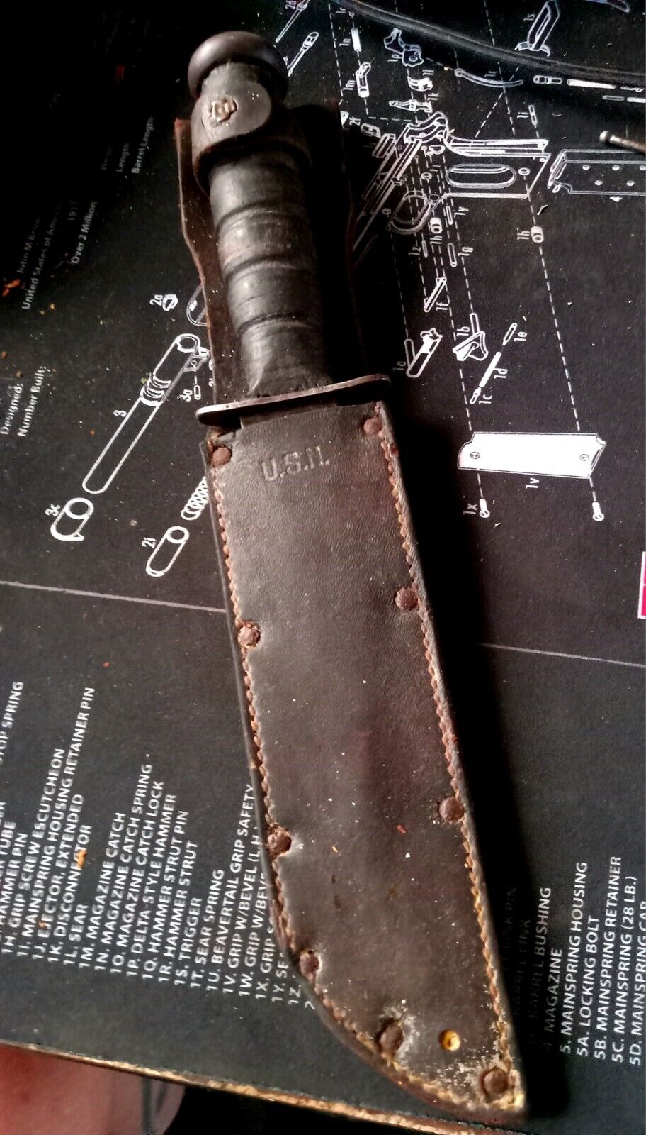 Vintage WW2 Camillus Mark 2 U.S.N.  Knife Screw Pommel