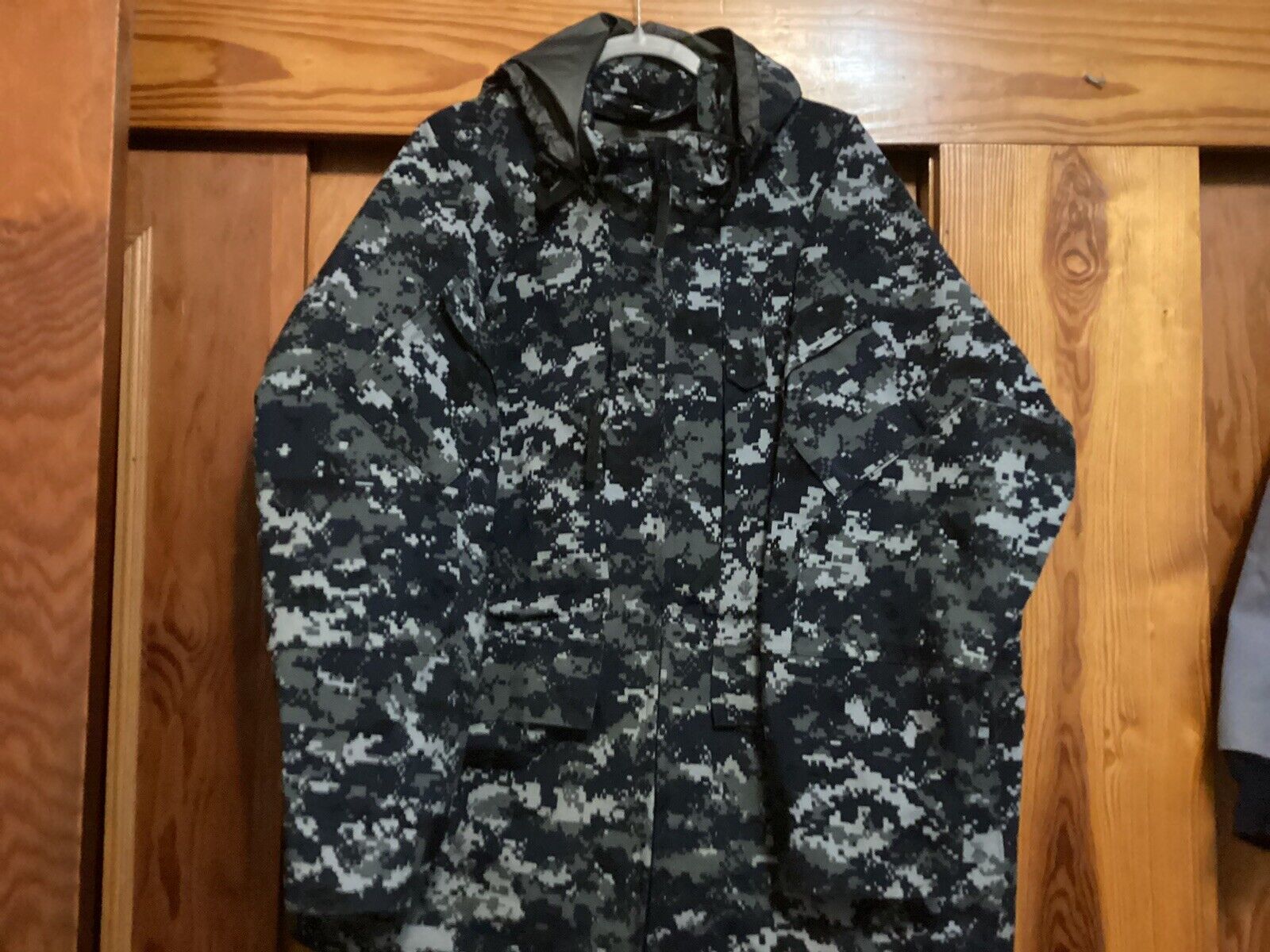 U.S. Navy NWU Gore-Tex Blue Digital Hooded Camo Parka Size XL Regular