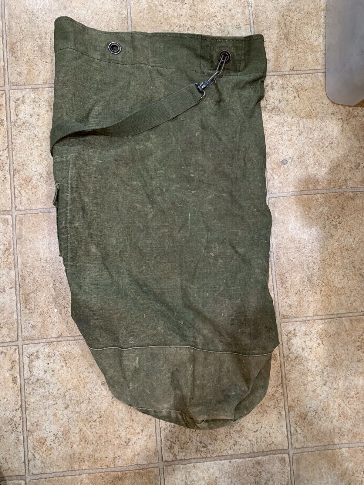 VTG Military Heavy Duty Canvas Duffle Bag Outside Pocket Single Shoulder Strap