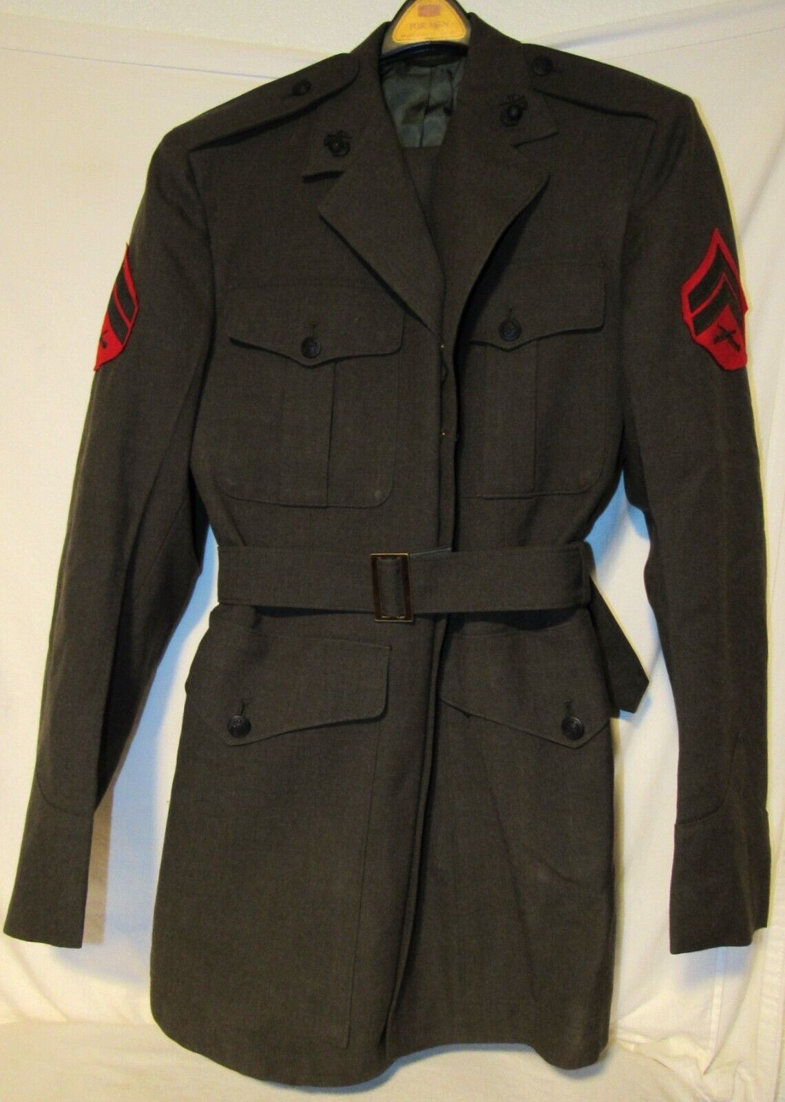 USMC Official Veteran Dress Uniform 100% Wool w/Belt, Patches & Garrison Pins