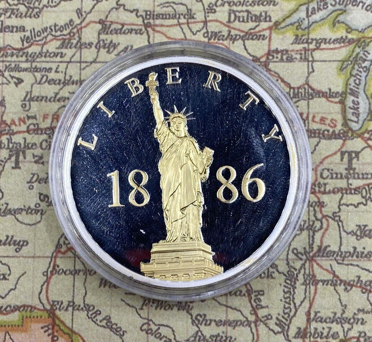1886 Statue Of Liberty - Lighting The Path To Freedom For 125 Years Coin