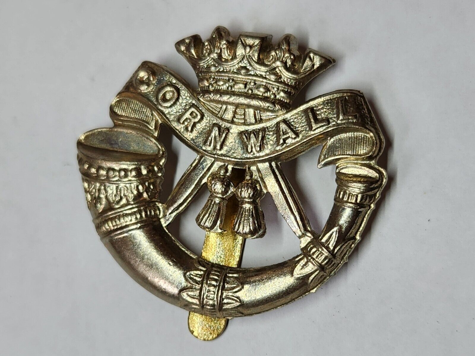 WW1 WW2 British Duke of Cornwall Light Infantry Regiment Cap Badge Brass Slider 