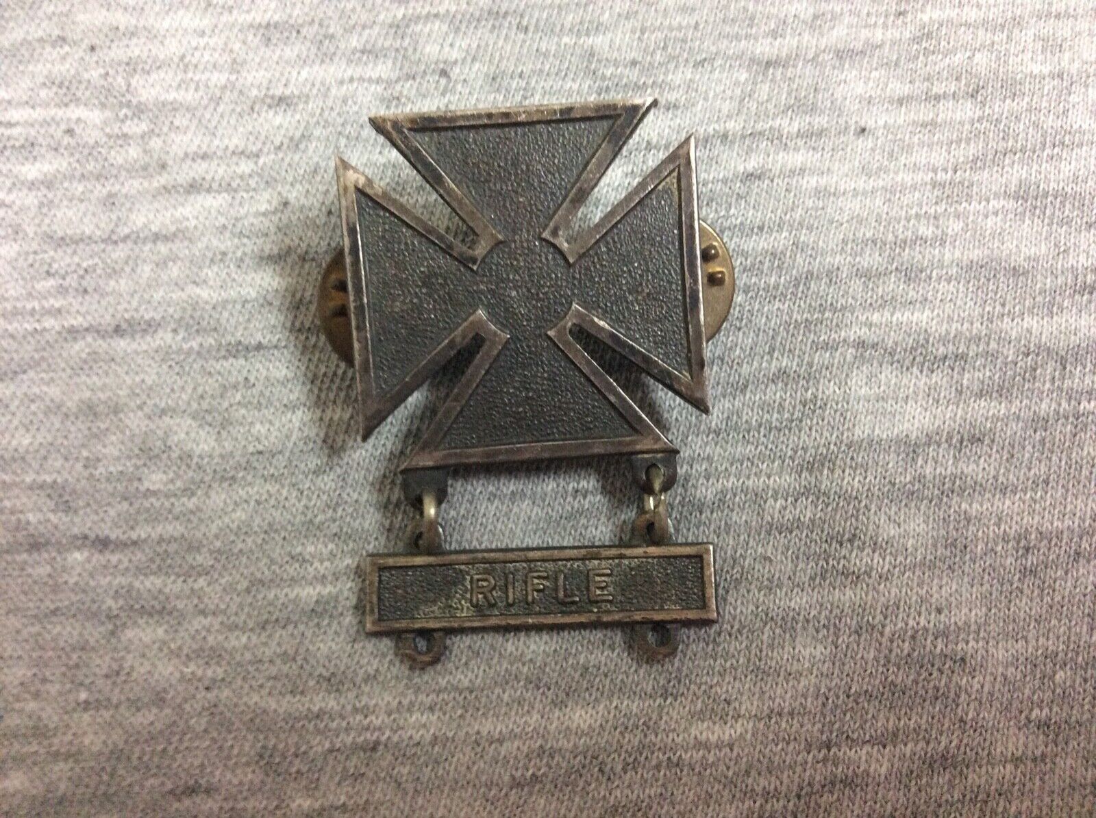 Vintage US Army Maltese Cross Military Rifle GI Lapel Pin