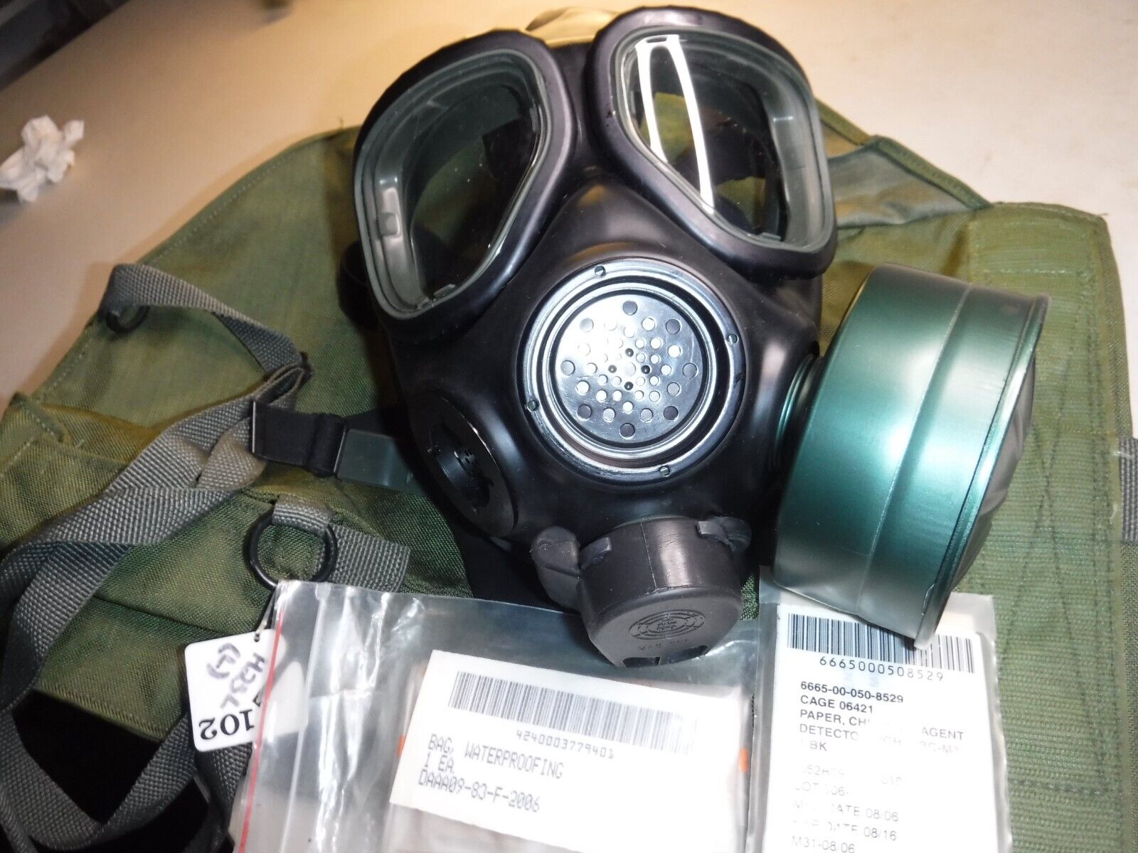 us military gas mask with bag