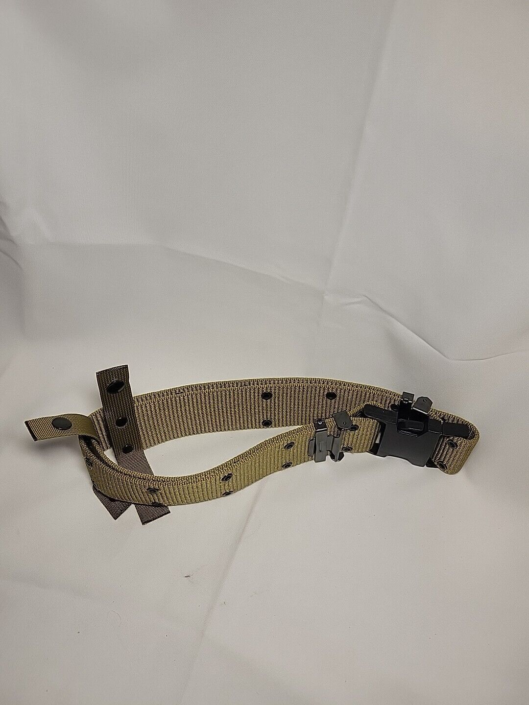 Military Utility Belt Military Green Clip In Buckle Adjustable Size Large NEW