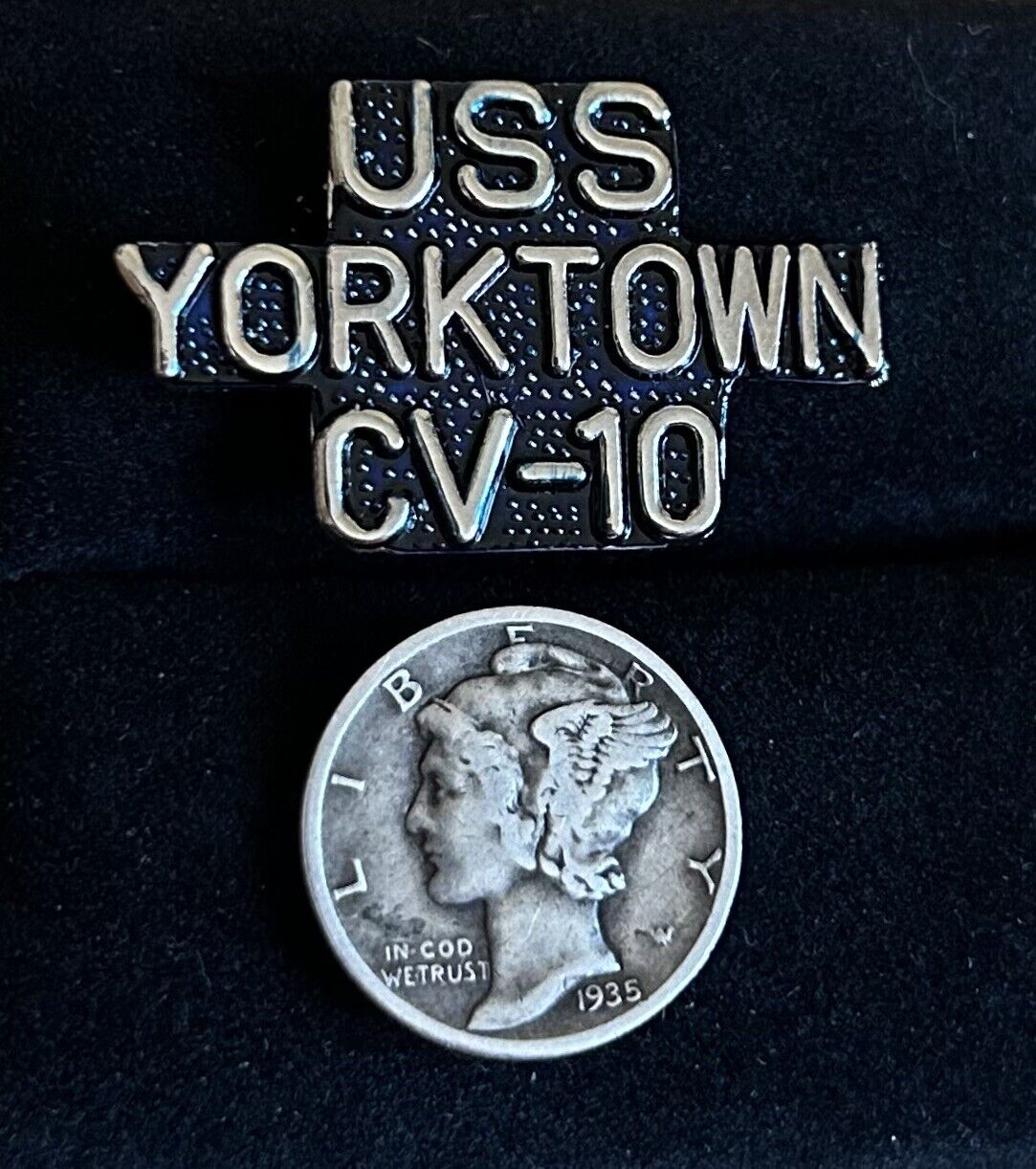 USS YORKTOWN CV-10 PIN - U.S. NAVY - NEW - 
