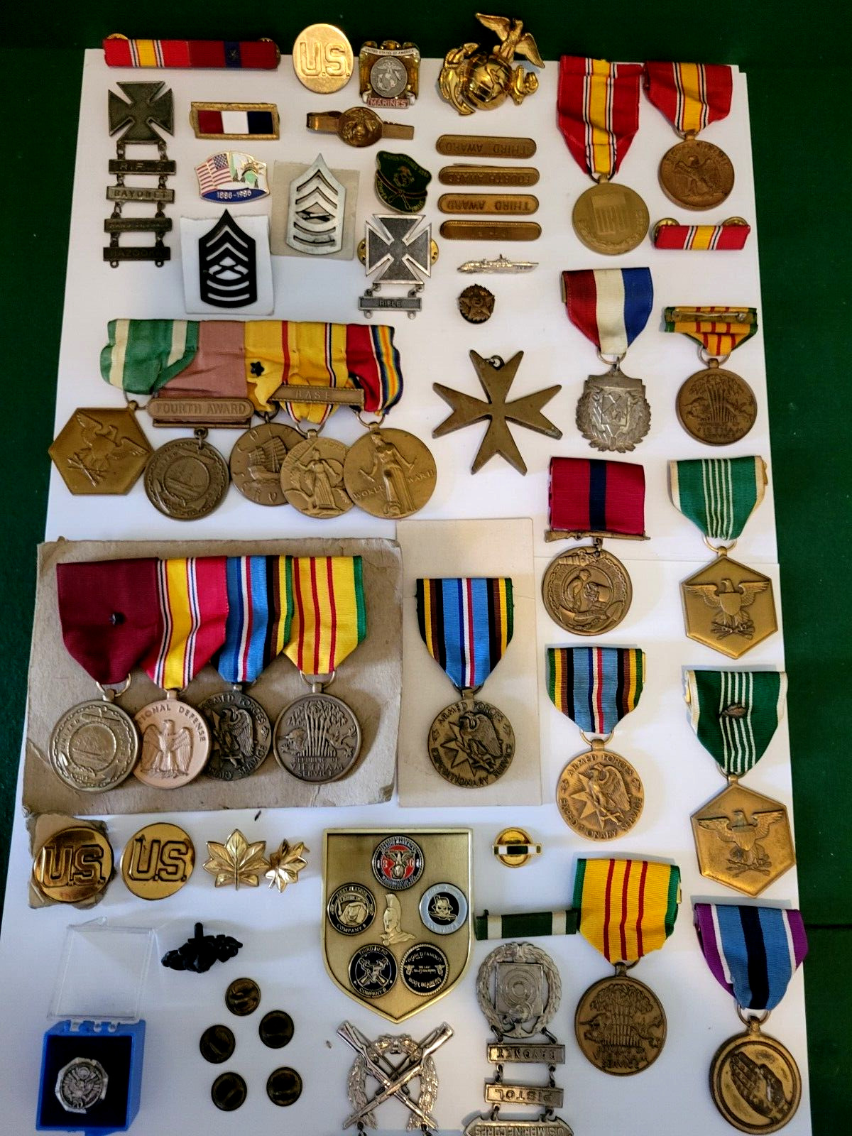 VINTAGE MILITARY LOT MEDALS PINS RIBBONS 