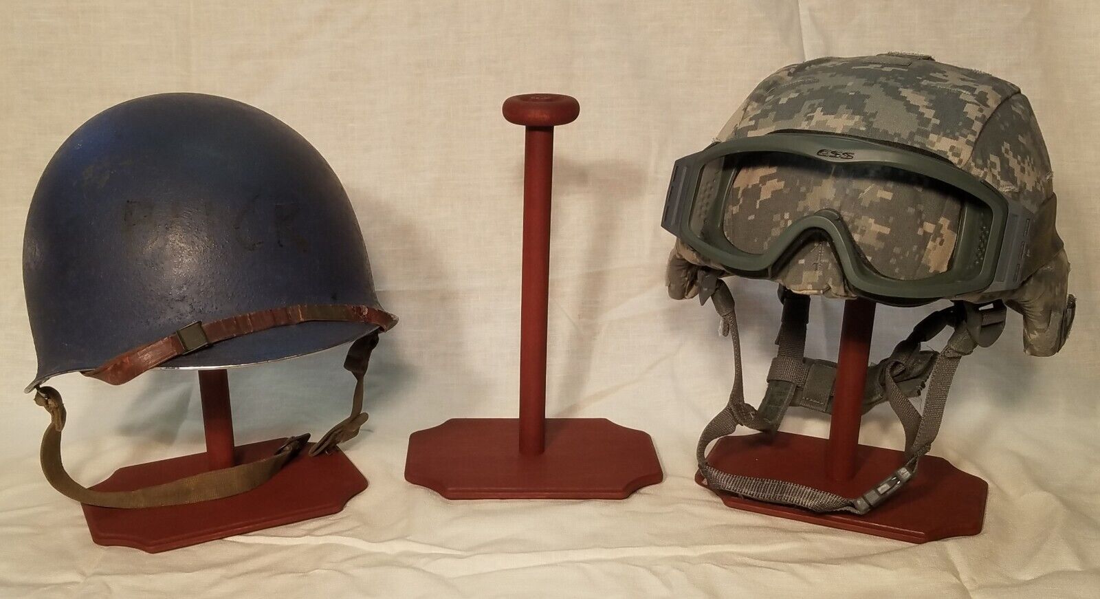 M-1 Helmet Display Stands