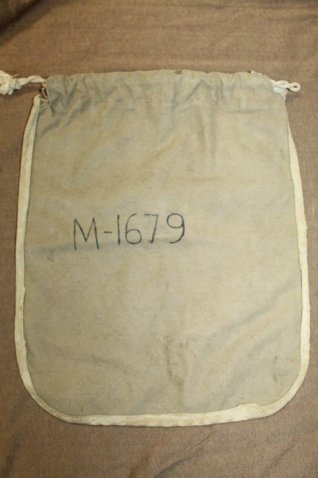 Original WW2 U.S. Army GI\'s OD Cloth Personal Effects \