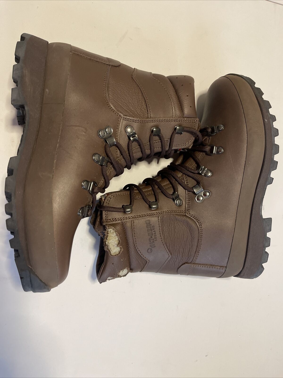 British Army Issue Altberg Defender Combat Boots High Liability Size 6M Military