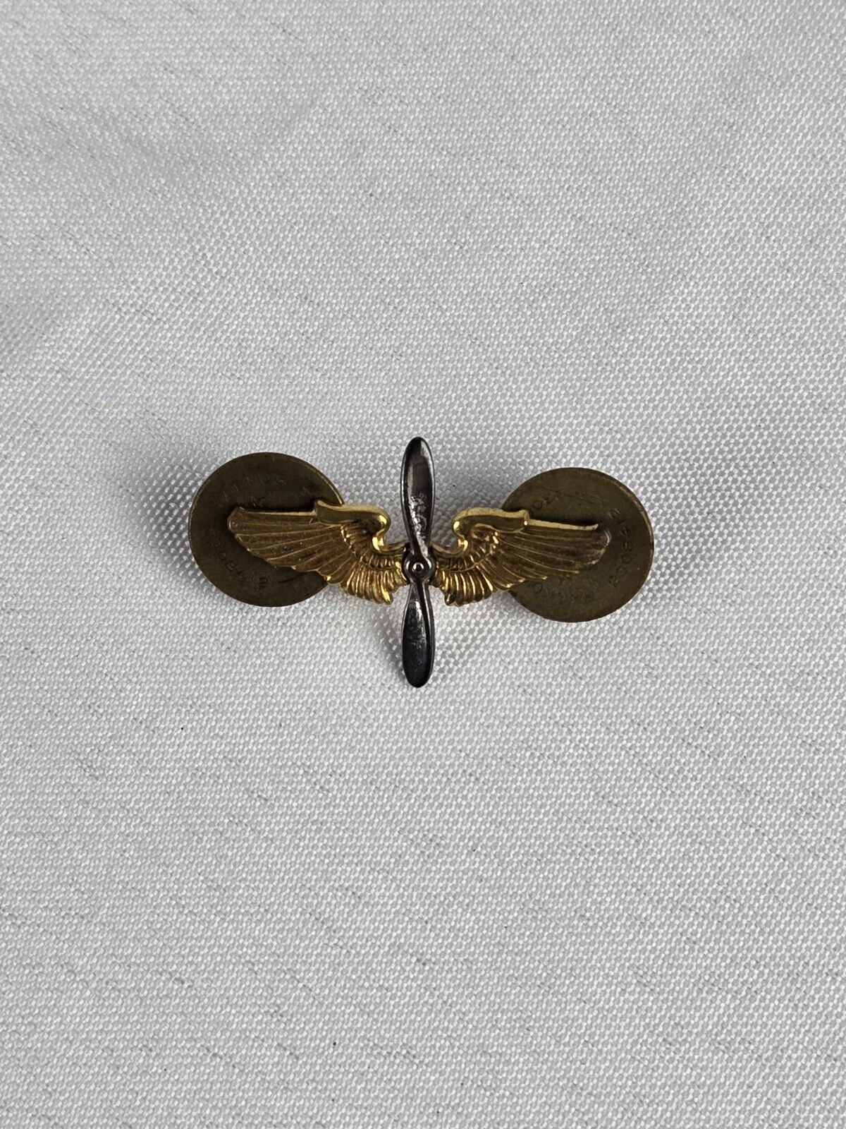 1940\'s World War US Air Force Propeller Collar Lapel Pin Vintage. 