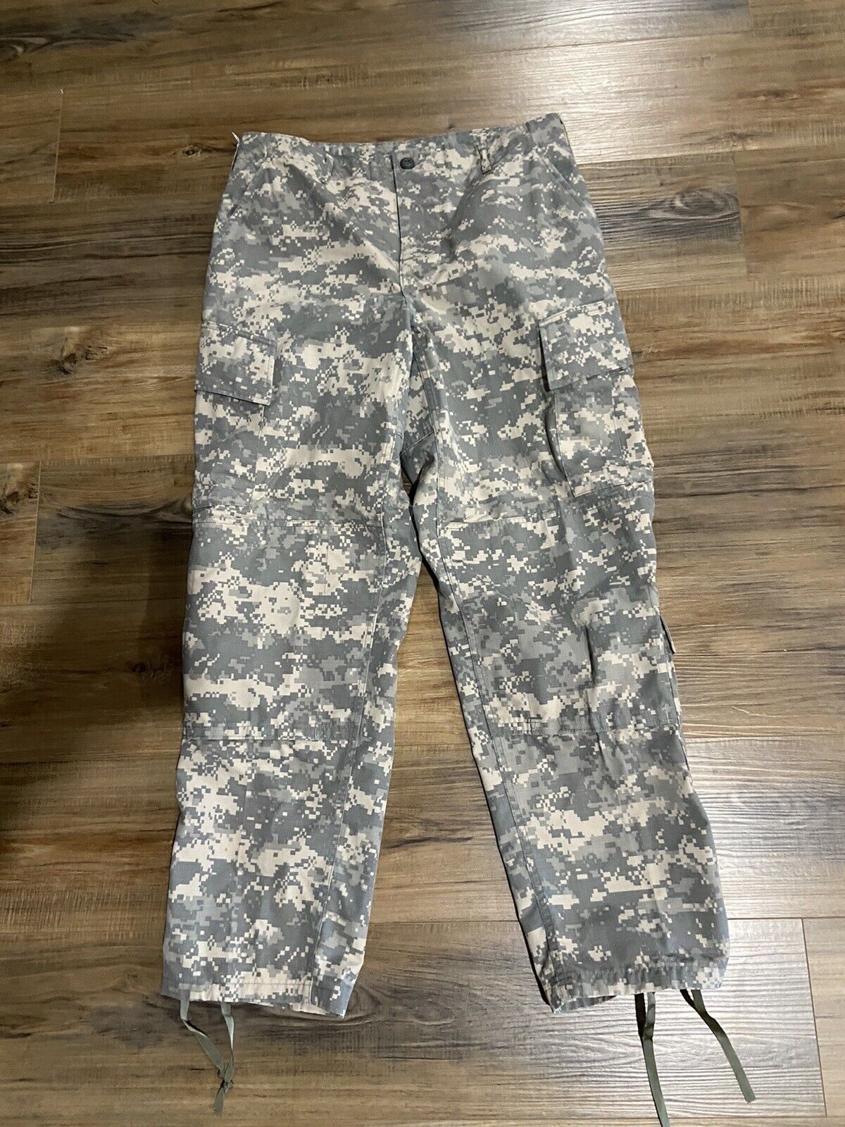 US Army ACU Trousers Pant Medium Long NSN 8415-01-592-4780