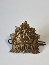 Brass Canada Soldiers Maple Leaf Cap Badge picture