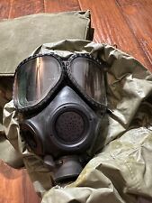 Surplus M40 Gas Mask w/ carry bag & hood. Size Medium picture