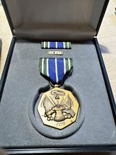 US Military Army Achievement Medal Set Dress Uniform Lapel Pin Ribbon Orig. Case picture