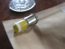 17 pieces US Military Indicator Light  LED p/n 15082 yellow  New picture