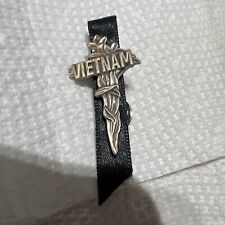 Vietnam War Memorial Cross Pin 1 1/2