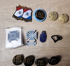 SMALL LOT OF MISC. MILITARY PINS AND BUTTONS picture