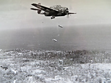 VINTAGE WW2 ORIGINAL USMC PHOTOGRAPH OKINAWA:  TBM ON BOMBING RUN picture