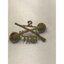 US Military brass pin, crossed rifles, 2 TRB, US Army infantry officer insignia picture