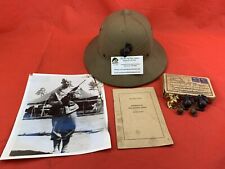 Original WW2 USMC KIA Grouping Pith Helmet Bible Photo Insignia Named picture
