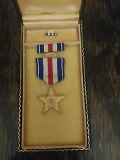 Early WW2 US Wood Silver Star Case and Medal Pin/Badge/Award picture