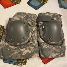 US Army Military Surplus Tactical Knee Pads ACU USGI Digital Camouflage (M) READ picture