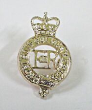 British Army Staybrite Cap Badge Queen's Crown   picture