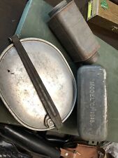 WW1 condiment tin, bacon tin and mess kit picture