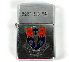 523rd Signal Battalion Who Dares Wins Penguin Presentation Lighter w/Box Vintage picture