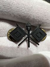 Military Crossed Flags Badge P-150. Lot 109 picture